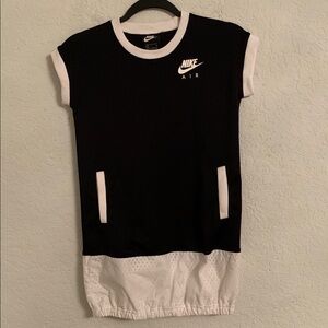 Nike Sport Wearoment Air Black and White Casual Dress Size S